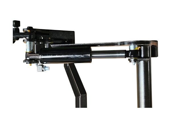 TAIL-LIFT.jpg